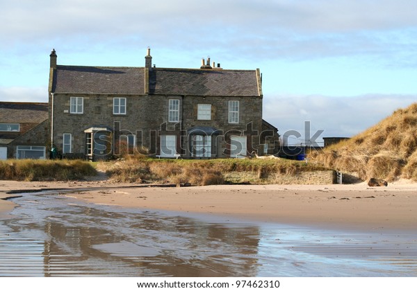 Cottages On Beach Northumberland Uk Stock Photo Edit Now 97462310