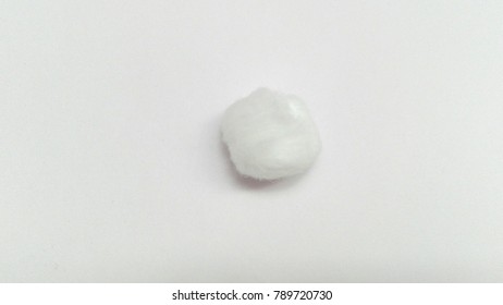 Cotton Balls On White Background Stock Photo 789720730 | Shutterstock