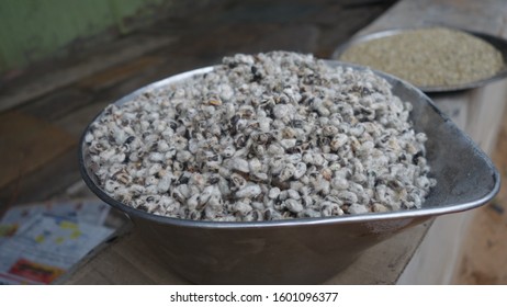 Cotton Seeds, White Cotton Seed In The Vessel.