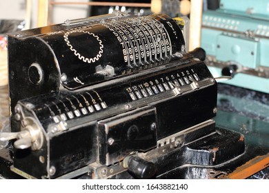 Counting Machine Iron Felix. An Ancient Mechanical Device For Mathematical Calculations. It Was Used For Accounting. Museum Exhibit, Made In The USSR.