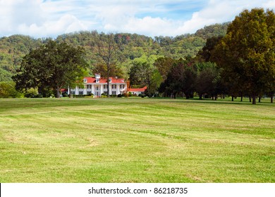 Country Estate In Chattanooga, Tennessee