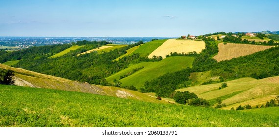 Country landscape at spring at Rivalta di Lesignano Bagni, Parma, Emilia-Romagna, Italy