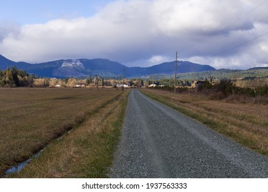 Country road in Oregon, North America, in early spring season