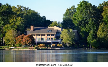 Country Rural Vacation Home On Lake