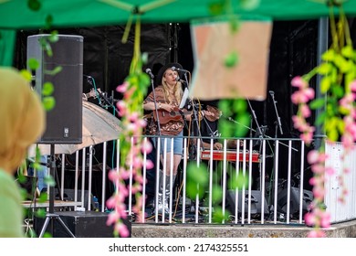 Country And Western Band Female Singer Performing In The Bandstand In Warminster Park, Wiltshire, UK On 3 July 2022