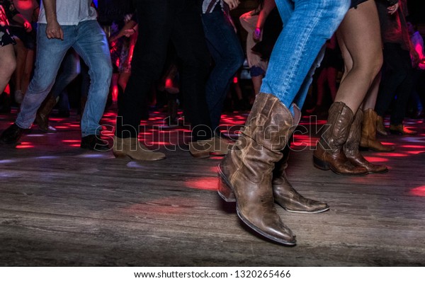 County Line Dancing in\
motion : boots