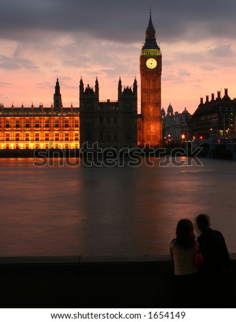 Couple at Big Ben after sunset