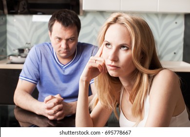 Couple Divorce Conflict Between Man Woman Stock Photo 695778667 ...