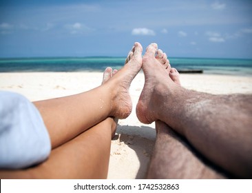 Couple Feet O The Beach