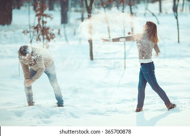 3,893 Snow Ball Fight Images, Stock Photos & Vectors | Shutterstock