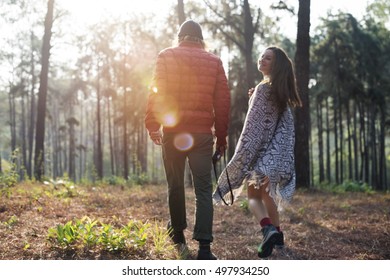 Couple Travel Adventure Holding Hand Happiness Concept