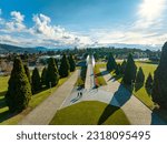 Couple walking on Hobart Cenotaph