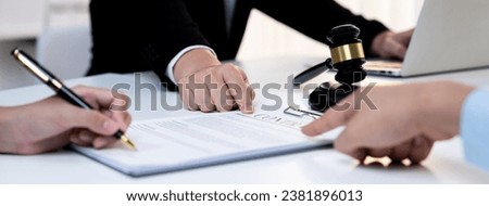Couples file for divorcing and seek assistance from law firm to divide property after breakup. Obligations contract assist by lawyer in negotiating settlement agreement meeting. Panorama Rigid Stock foto © 