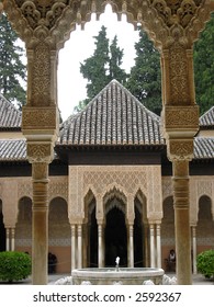 Court Of The Lions La Alhambra