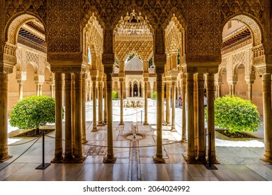 Court of the Lions Nasrid Palaces of Alhambra palace complex, Granada, Spain