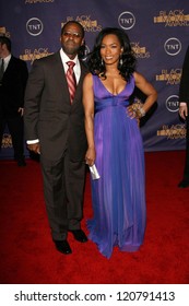 Courtney B. Vance And Angela Bassett At The 2006 TNT Black Movie Awards. Wiltern Theatre, Los Angeles, CA. 10-15-06