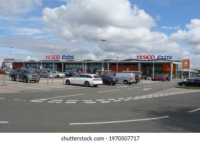 224 Tesco car park Images, Stock Photos & Vectors | Shutterstock