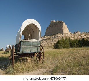 Covered wagons on exhibit on the Oregon Trail at Scotts Bluff National Monument, Nebraska