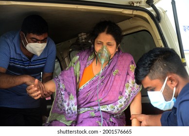 A Covid-19 Patient Waits Inside An Ambulance In Front Of Dhaka Medical College Hospital For Treatment In Dhaka, Bangladesh, On July 3, 2021.