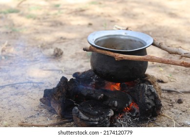 Cow dung pellets used Indian cuisine for cooking,indian village tea