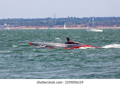 cowes powerboat race 2022