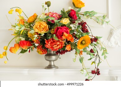 A Cozy Autumn Decor.  Autumn Flowers. 