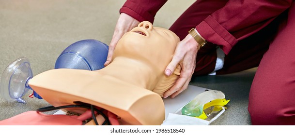 CPR First Aid Resuscitation Adult Man Life Size Training Dummy Model, Doll Face Closeup, Detail, Mannequin Mouth Wide Open, Medical Equipment. Paramedic Class Training Simple Props Abstract Concept