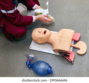 CPR First Aid Resuscitation Adult Man Life Size Training Dummy Model, Doll Face Closeup, Detail, Mannequin Mouth Wide Open, Medical Equipment. Paramedic Class Training Simple Props Abstract Concept