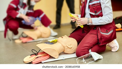 CPR First Aid Resuscitation Adult Man Life Size Training Dummy Model, Doll Face Closeup, Detail, Mannequin Mouth Wide Open, Medical Equipment. Paramedic Class Training Simple Props Abstract Concept