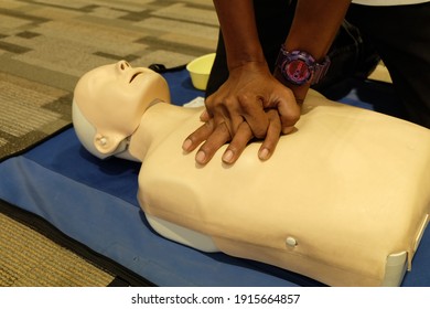 CPR Life Saving Traning Equipment