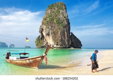 Sand Picking Vessel Images, Stock Photos & Vectors  Shutterstock