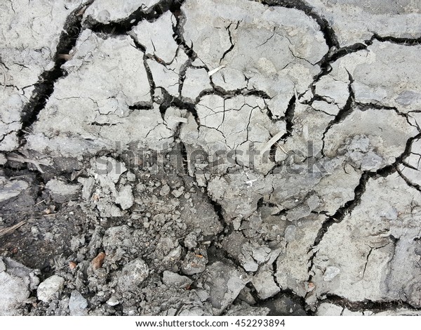 crack dry soil
texture
