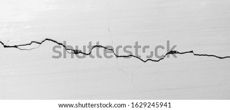 crack white wall texture background