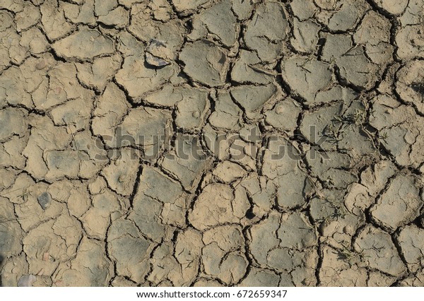 Cracked Filed Arid Soil During Very Stock Photo 672659347 | Shutterstock