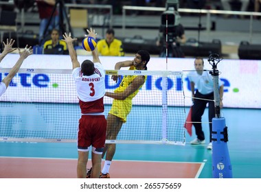 CRACOW, POLAND - JUNE 20, 2015: FIBV World League Volleyball
O/p Dawid Konarski, Wallace De Souza 

