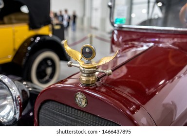  Cracow, Poland - May 18, 2019:  Dodge Brothers At Moto Show In Krakow. Produced In 1917. The World's First Car With A Body Made Completely Of Steel