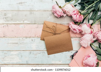 40,154 Envelope on desk Images, Stock Photos & Vectors | Shutterstock