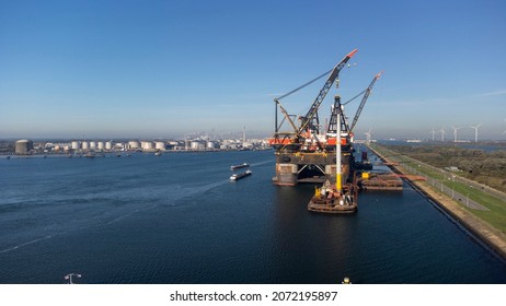 Crane Vessel For Offshore Platform Installation