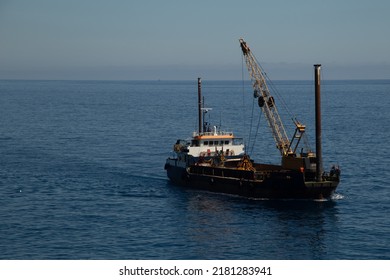 A Crane Vessel, Crane Ship Or Floating Crane Is A Ship With A Crane Specialized In Lifting Heavy Loads