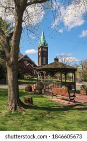 CRANFORD NJ/USA  - April 11, 2020: Corner Of Union And Springfield In Downtown Cranford. Editorial Use Only. 