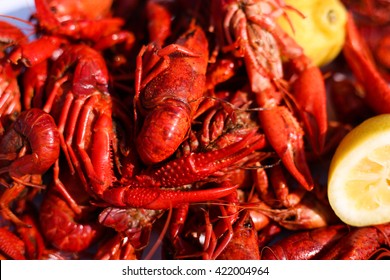 Crawfish Boil With Lemon