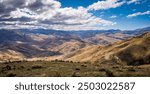 Crazy beautiful mountain hill views in wanaka new zealand