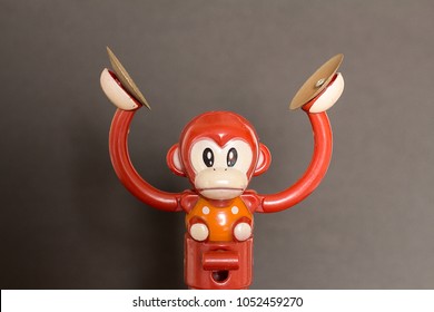 clappy monkey toy