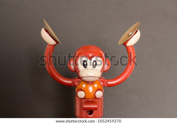 Crazy Clapping Monkey \
Toy