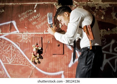 crazy detective