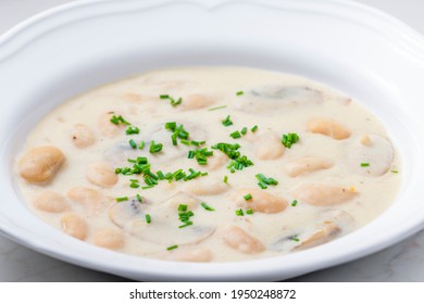 Creamy Bean Soup With Mushroom