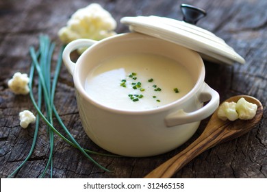 Creamy Cauliflower Soup
