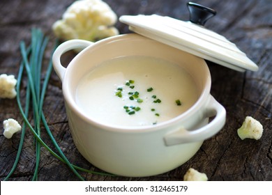 Creamy Cauliflower Soup
