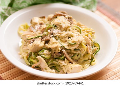 Creamy Chicken Alfredo With Zucchini Noodles , A Ketogenic Diet Meal