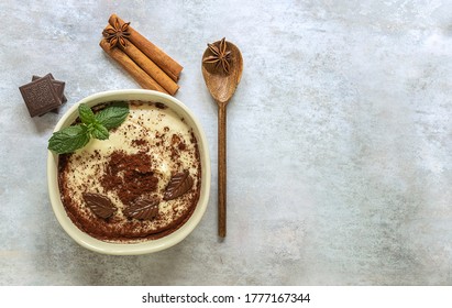 Creamy Indian Rice Pudding, Kheer Is Made Of Rice And Non-dairy Milk And Flavored With Cinnamon And Chocolate. Gluten And Lactose-free Dessert. Copy Space For Recipe Or Text.